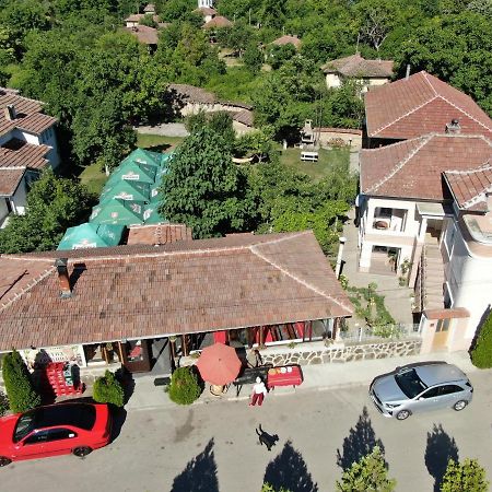 Готель Slanchevata Kashta Крушуна Екстер'єр фото